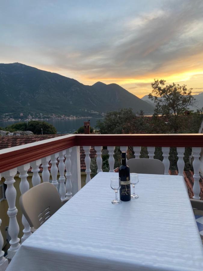 Vasiniko Apartment Kotor Buitenkant foto